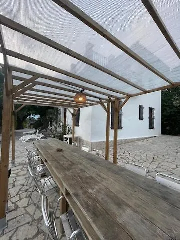 טורטוסה La Muntanya Alojamiento Rural Turistico Vacacional בית כפרי